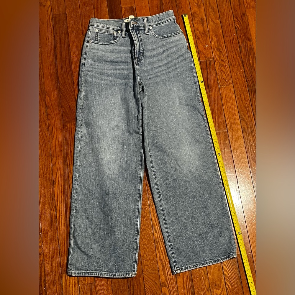 Madewell Women's light wash The Perfect Vintage wide leg jeans size 28